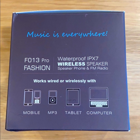 Waterproof wireless travel speaker - Picture 3 of 3